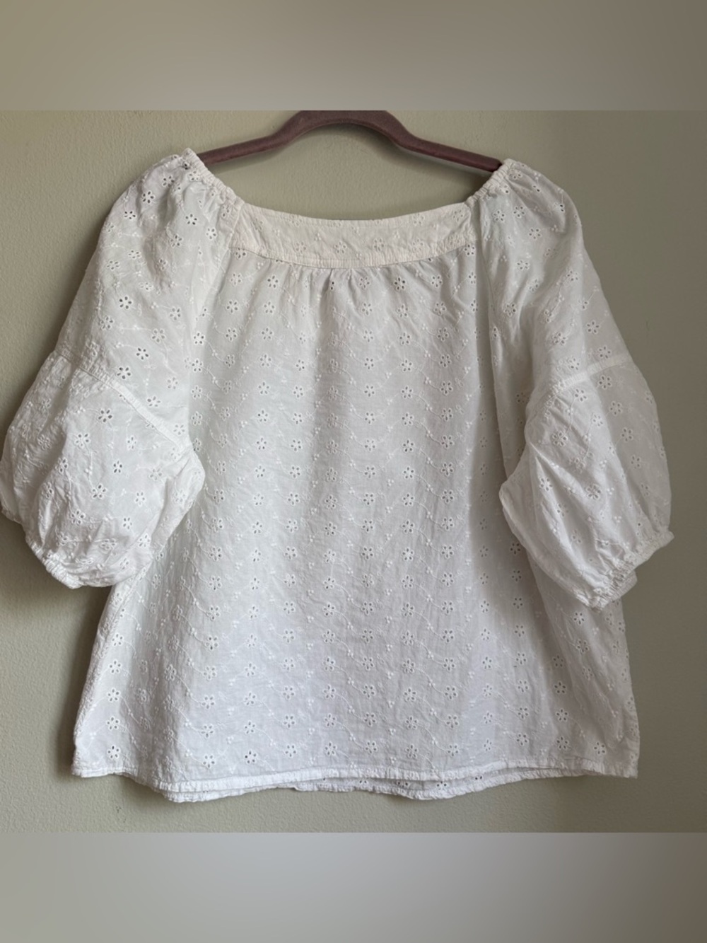 SOHO White Eyelet Puff-Sleeve Women's Top Size L 100% cotton - Picture 2 of 12